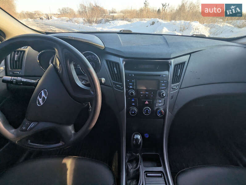 Седан Hyundai Sonata 2014 в Млинове фото 12 Седан Hyundai Sonata 2014 в Млинове