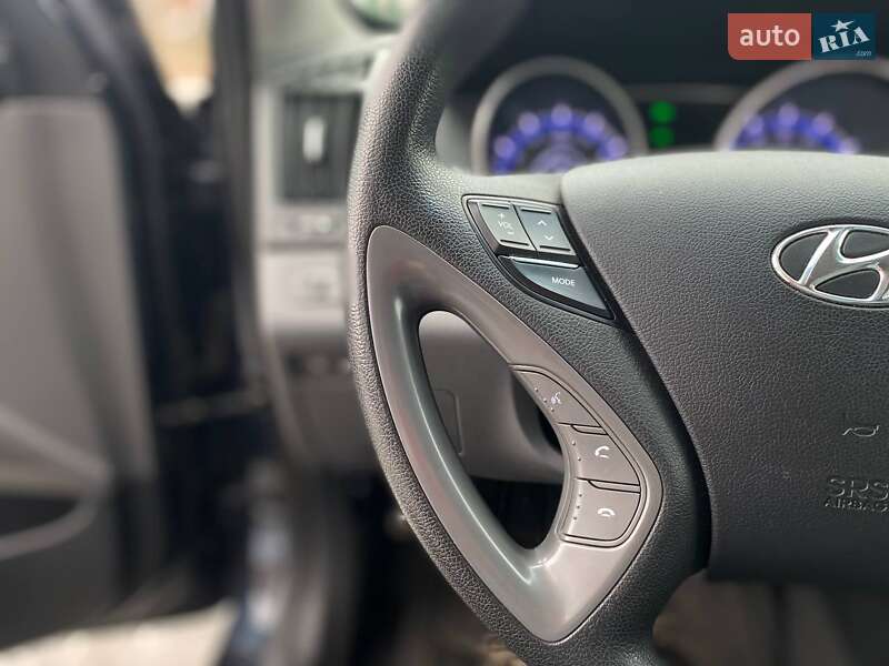 Седан Hyundai Sonata 2013 в Киеве фото 26 Седан Hyundai Sonata 2013 в Киеве