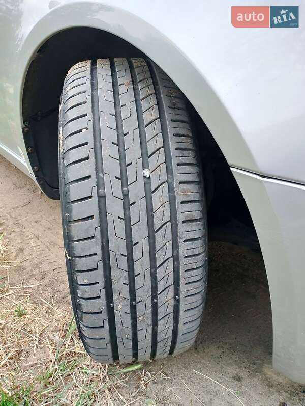 Седан Hyundai Sonata 2006 в Черноморске