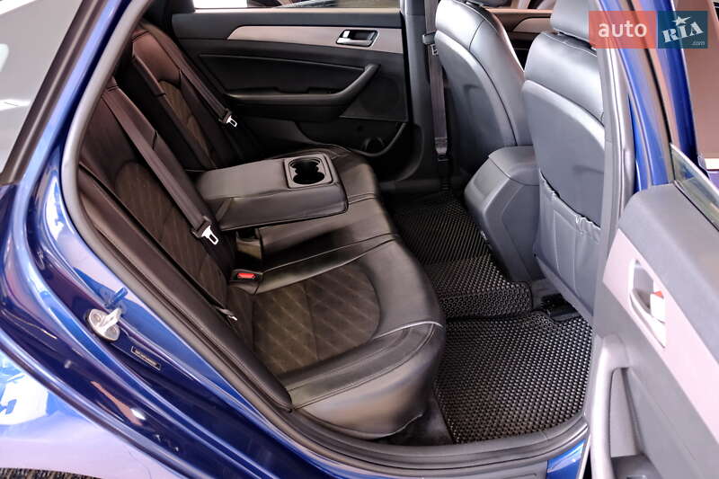 Седан Hyundai Sonata 2017 в Одессе