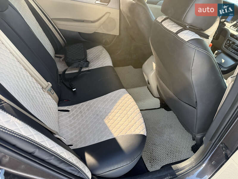 Седан Hyundai Sonata 2016 в Києві