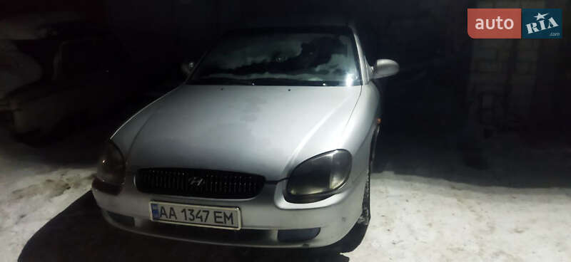 Седан Hyundai Sonata 1999 в Вышгороде