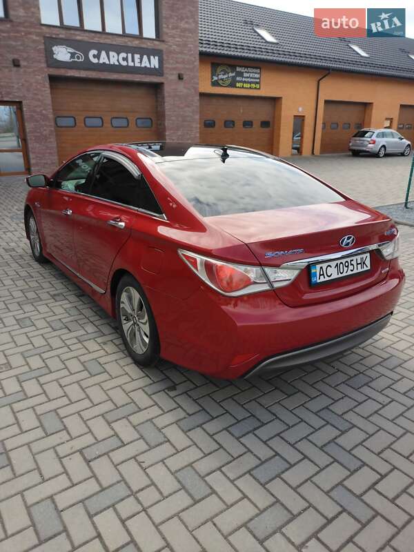 Седан Hyundai Sonata 2014 в Львове