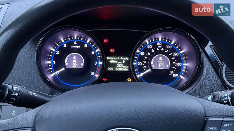 Седан Hyundai Sonata 2013 в Коростене