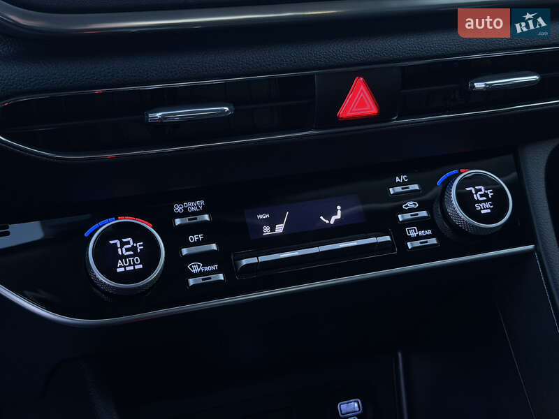 Седан Hyundai Sonata 2023 в Львове