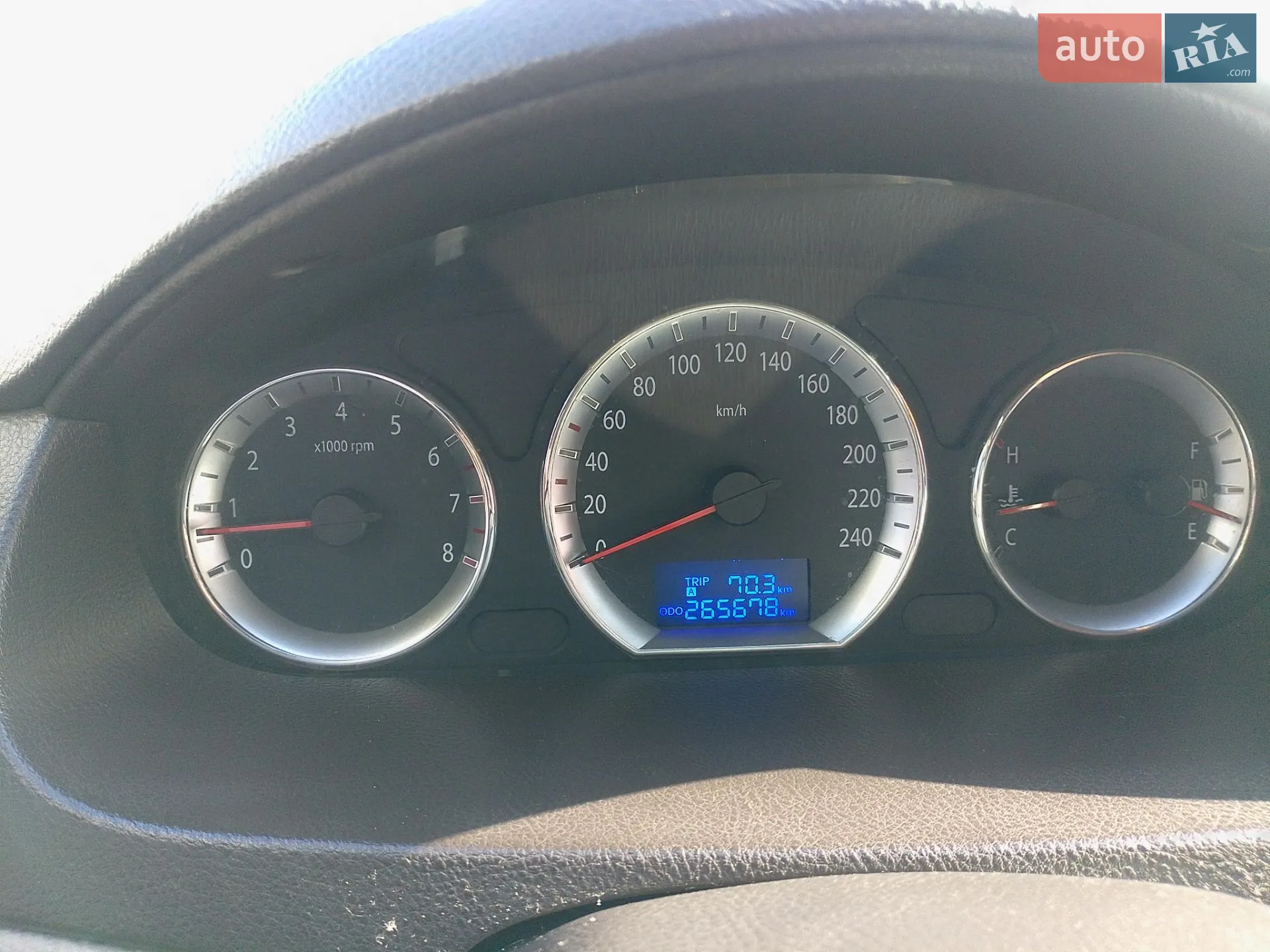 Hyundai Sonata 2010 VIN KMHEU41AP9A653599 фото оголошення 9 з 26