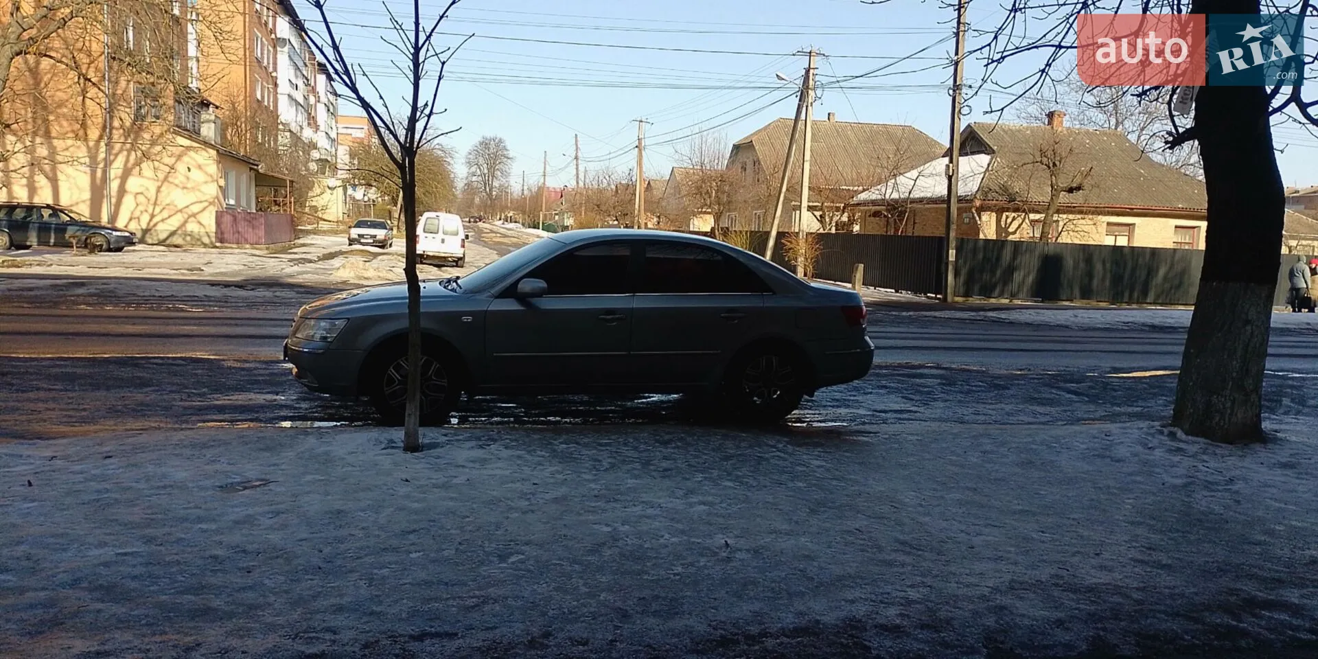 Hyundai Sonata 2010 VIN KMHEU41AP9A653599 фото оголошення 3 з 26