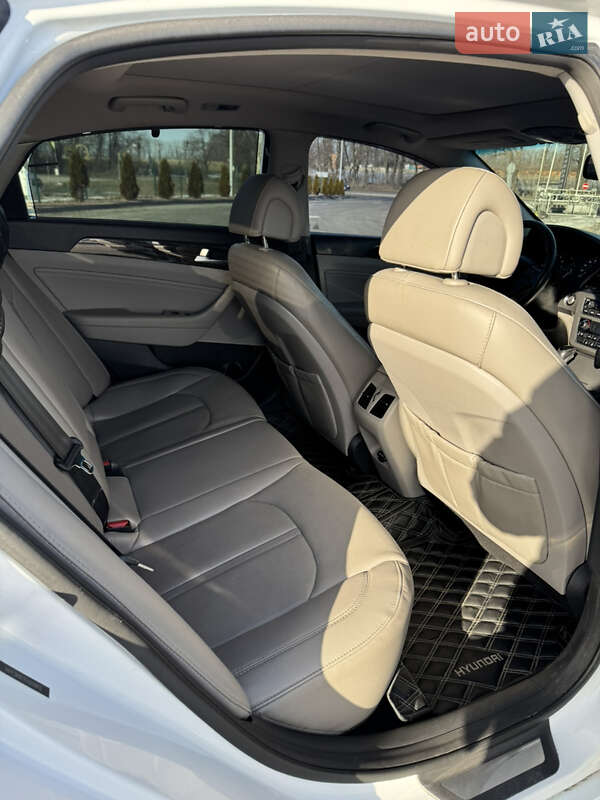 Седан Hyundai Sonata 2014 в Виннице