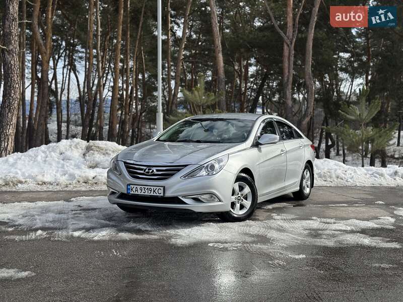 AUTO.RIA – Продаж Хюндай Соната бу: купити Hyundai Sonata в