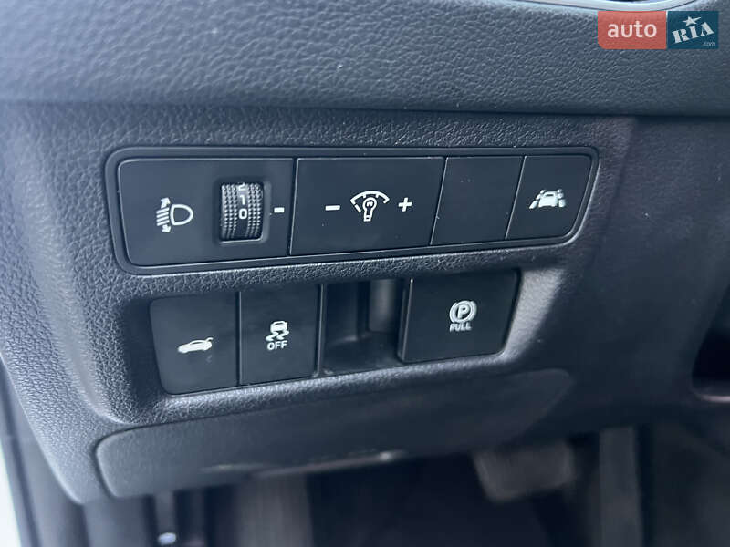 Седан Hyundai Sonata 2019 в Киеве