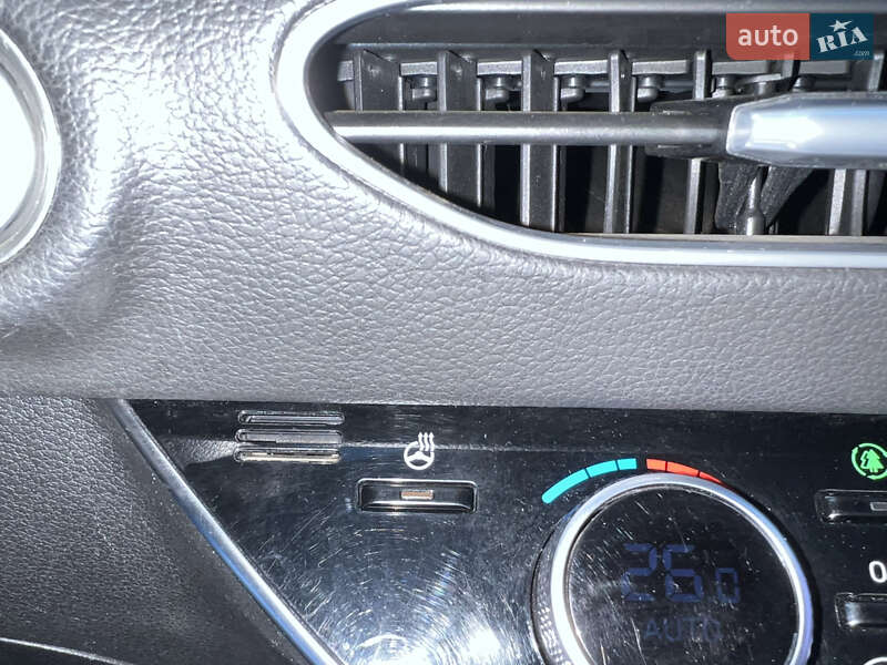 Седан Hyundai Sonata 2019 в Киеве