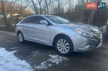 Седан Hyundai Sonata 2013 в Черновцах