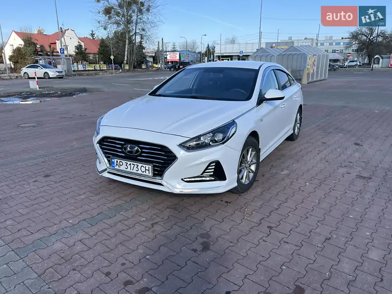 Hyundai Sonata 2017 VIN KMHE341DBJA410646 фото оголошення 2 з 57