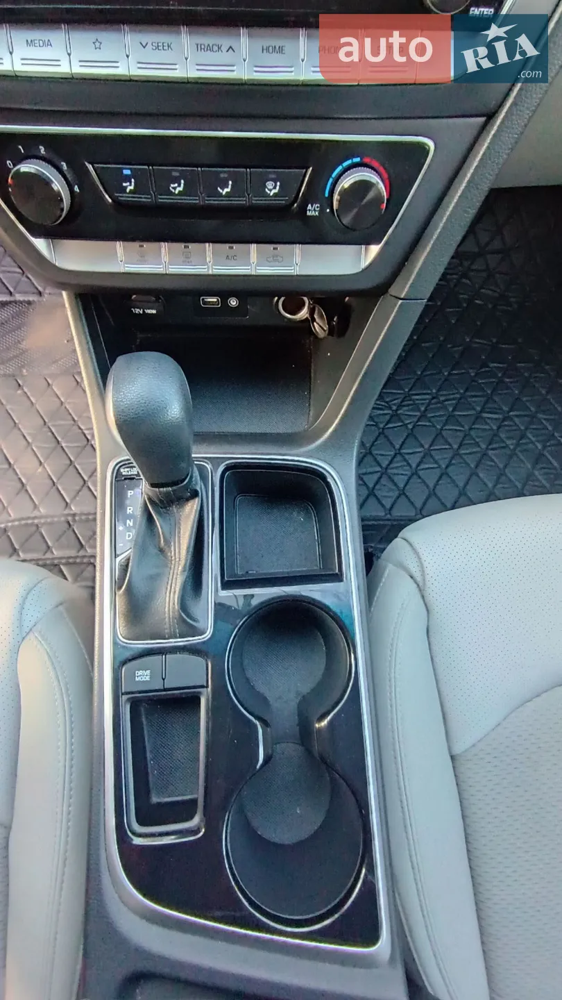 2019 Hyundai Sonata - мініатюра 16
