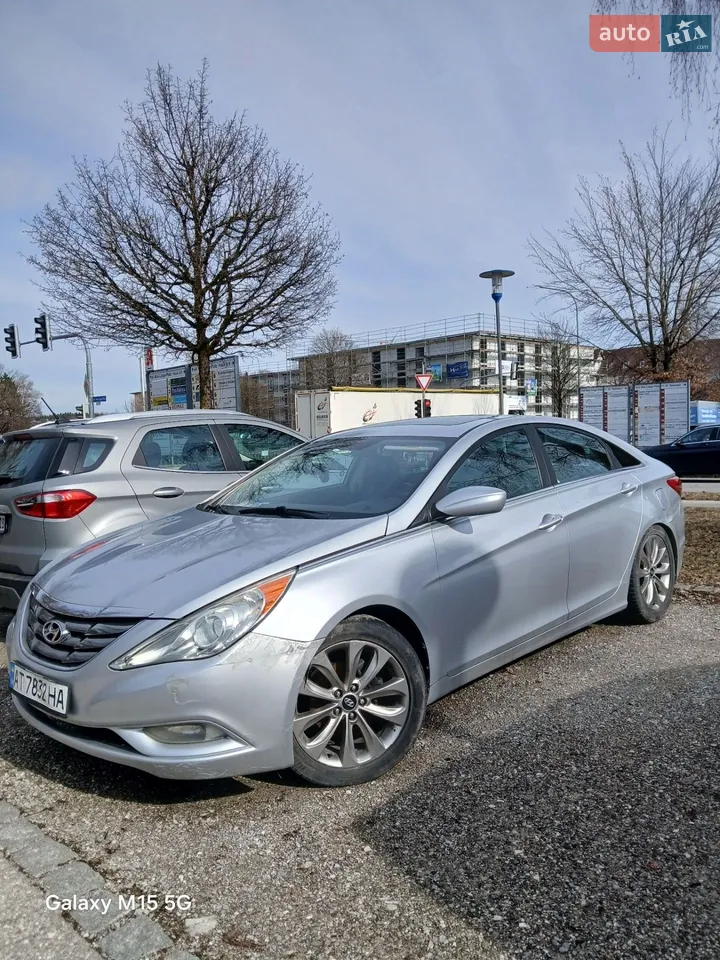 2011 Hyundai Sonata - мініатюра 11