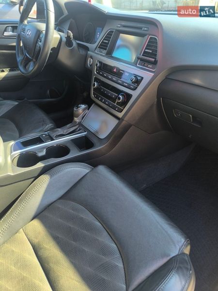 Седан Hyundai Sonata 2016 в Перечине