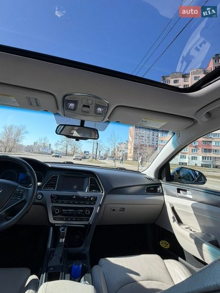 Седан Hyundai Sonata 2016 в Киеве