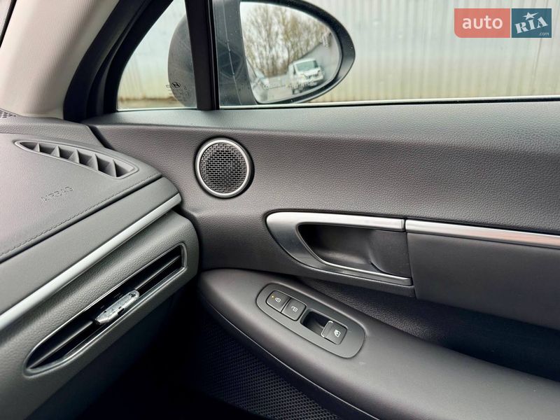 Седан Hyundai Sonata 2022 в Киеве