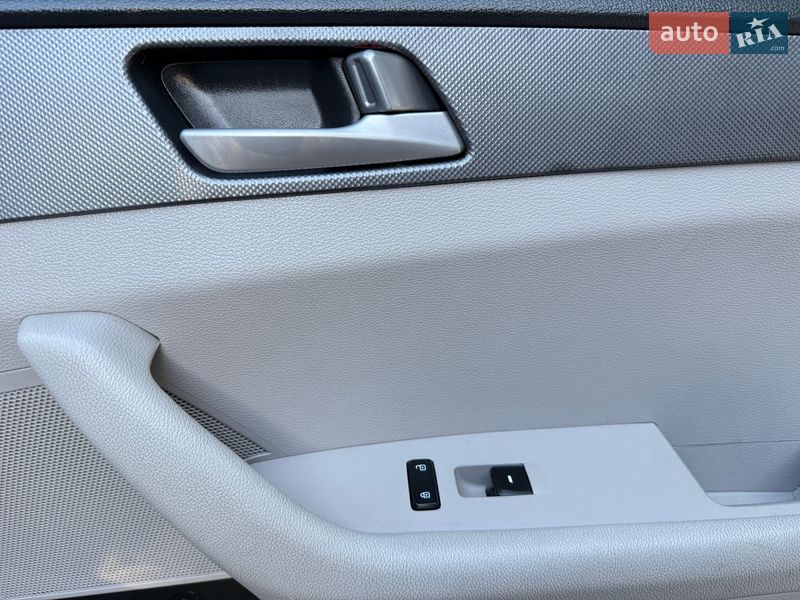 Седан Hyundai Sonata 2016 в Ровно