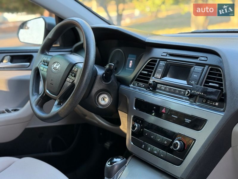 Седан Hyundai Sonata 2016 в Ровно