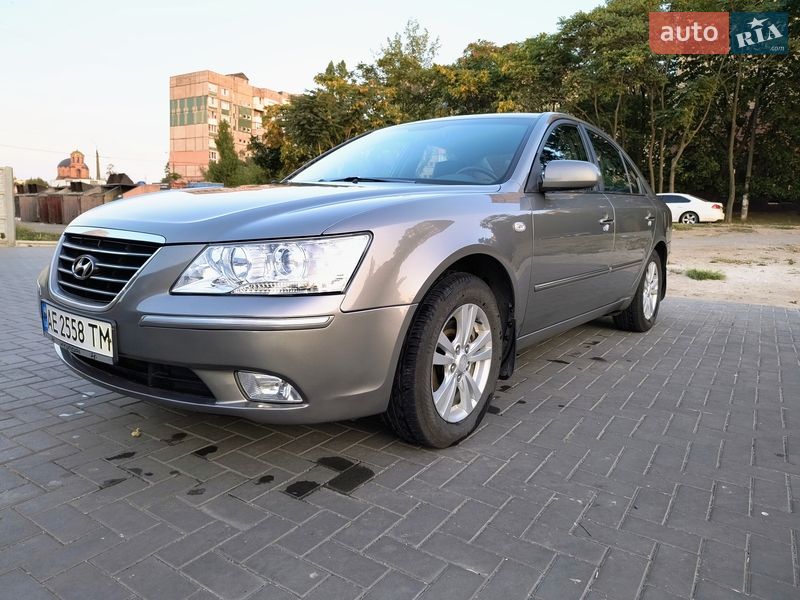 Седан Hyundai Sonata 2008 в Кривом Роге