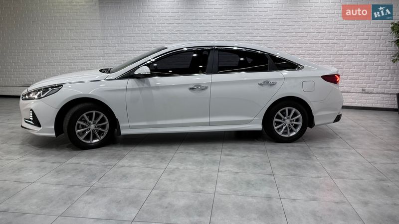Седан Hyundai Sonata 2018 в Одессе