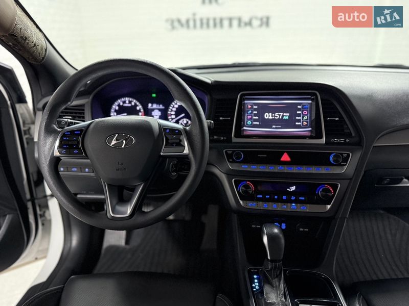 Седан Hyundai Sonata 2018 в Одессе