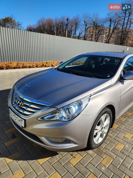 Hyundai Sonata 2012