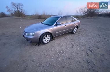 Седан Hyundai Sonata 2006 в Первомайске