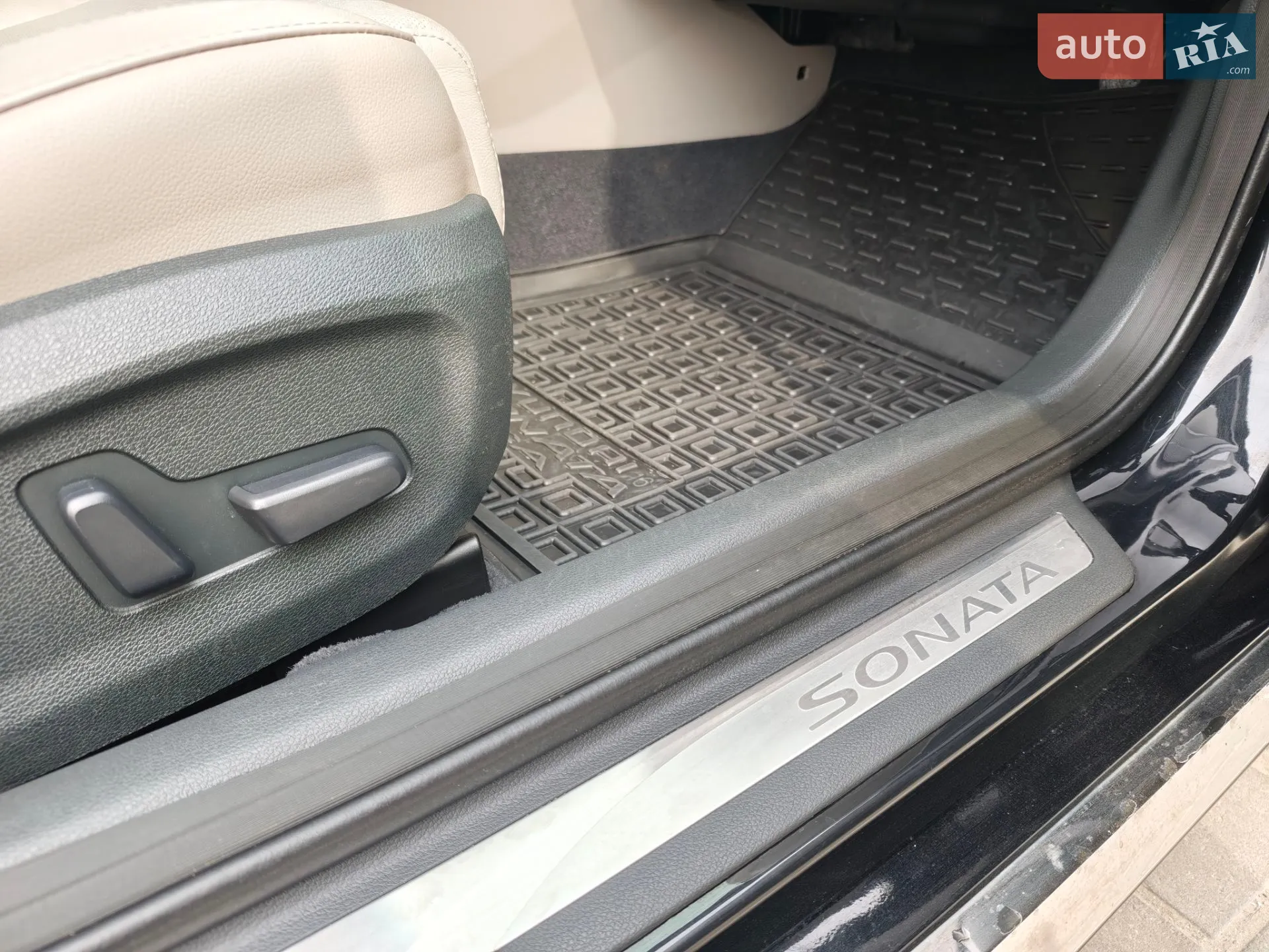 2014 Hyundai Sonata - мініатюра 19