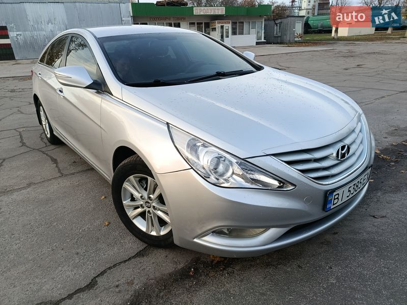 Hyundai Sonata 2011