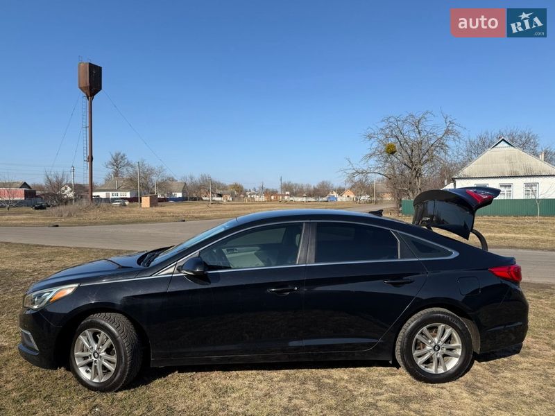 Седан Hyundai Sonata 2016 в Лохвиці