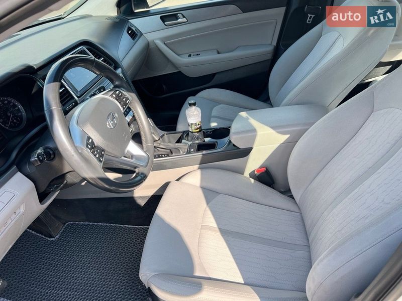 Седан Hyundai Sonata 2019 в Києві