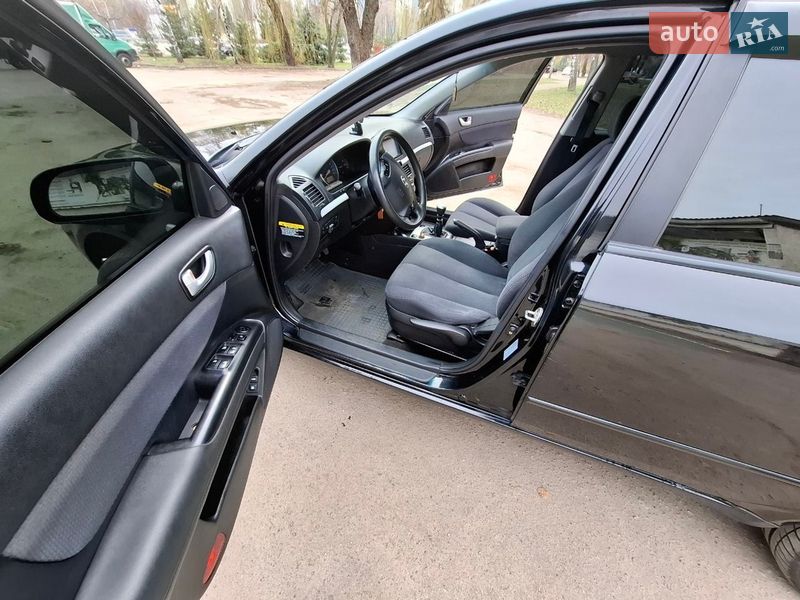 Седан Hyundai Sonata 2008 в Киеве