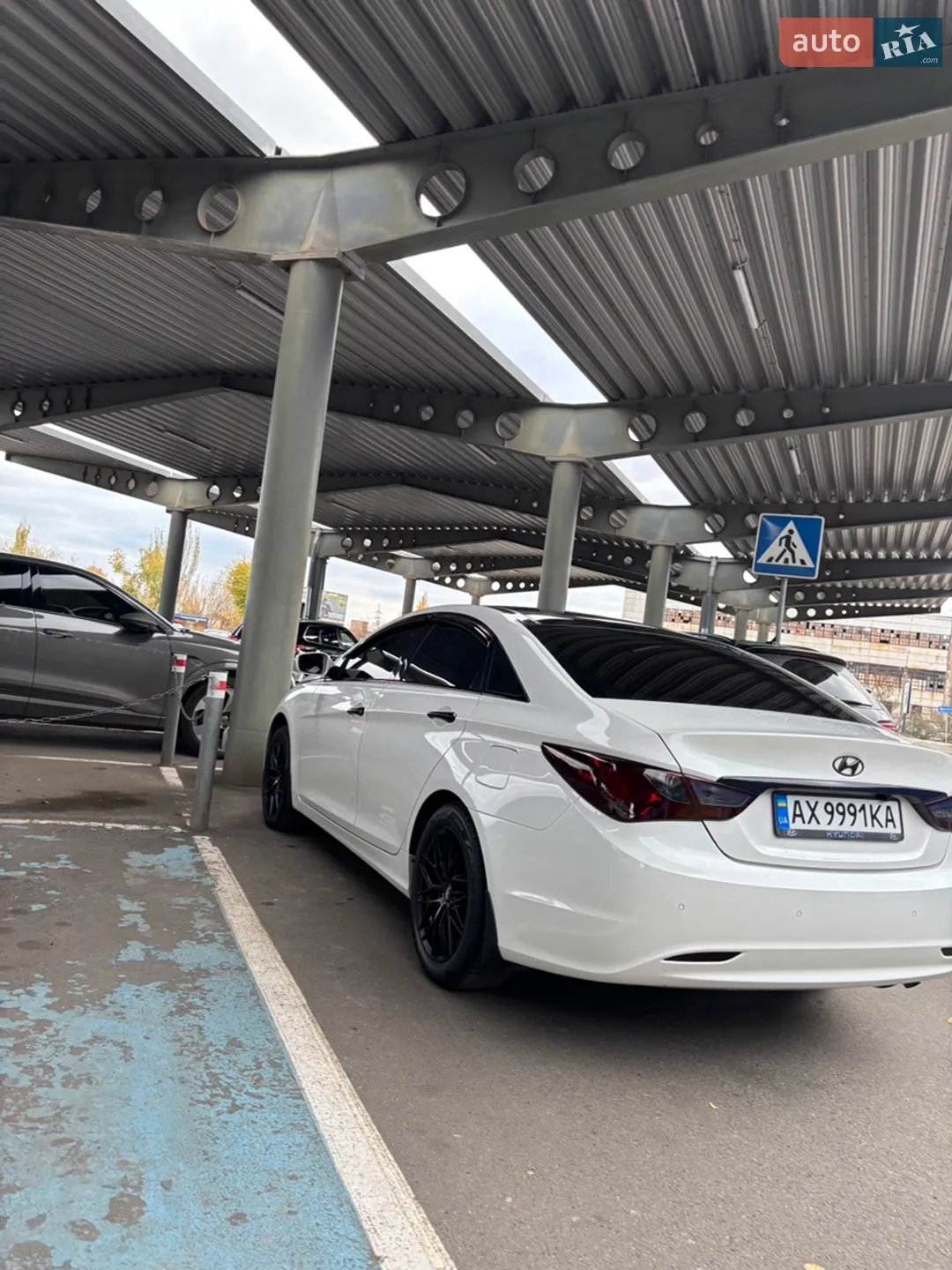 2011 Hyundai Sonata - мініатюра 2