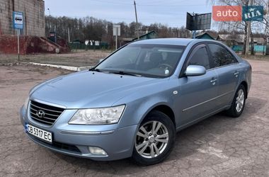 Седан Hyundai Sonata 2009 в Городне