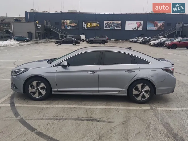 Hyundai Sonata 2016 VIN KMHE5411BHA053642 фото оголошення 5 з 46
