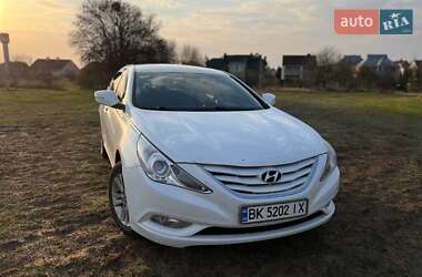 Седан Hyundai Sonata 2011 в Ровно