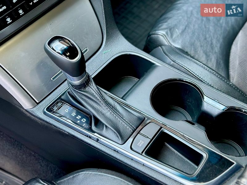 Седан Hyundai Sonata 2015 в Киеве фото 21 Седан Hyundai Sonata 2015 в Киеве