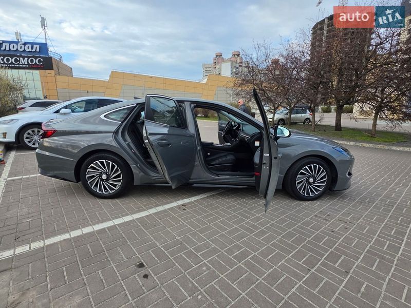 Седан Hyundai Sonata 2021 в Киеве