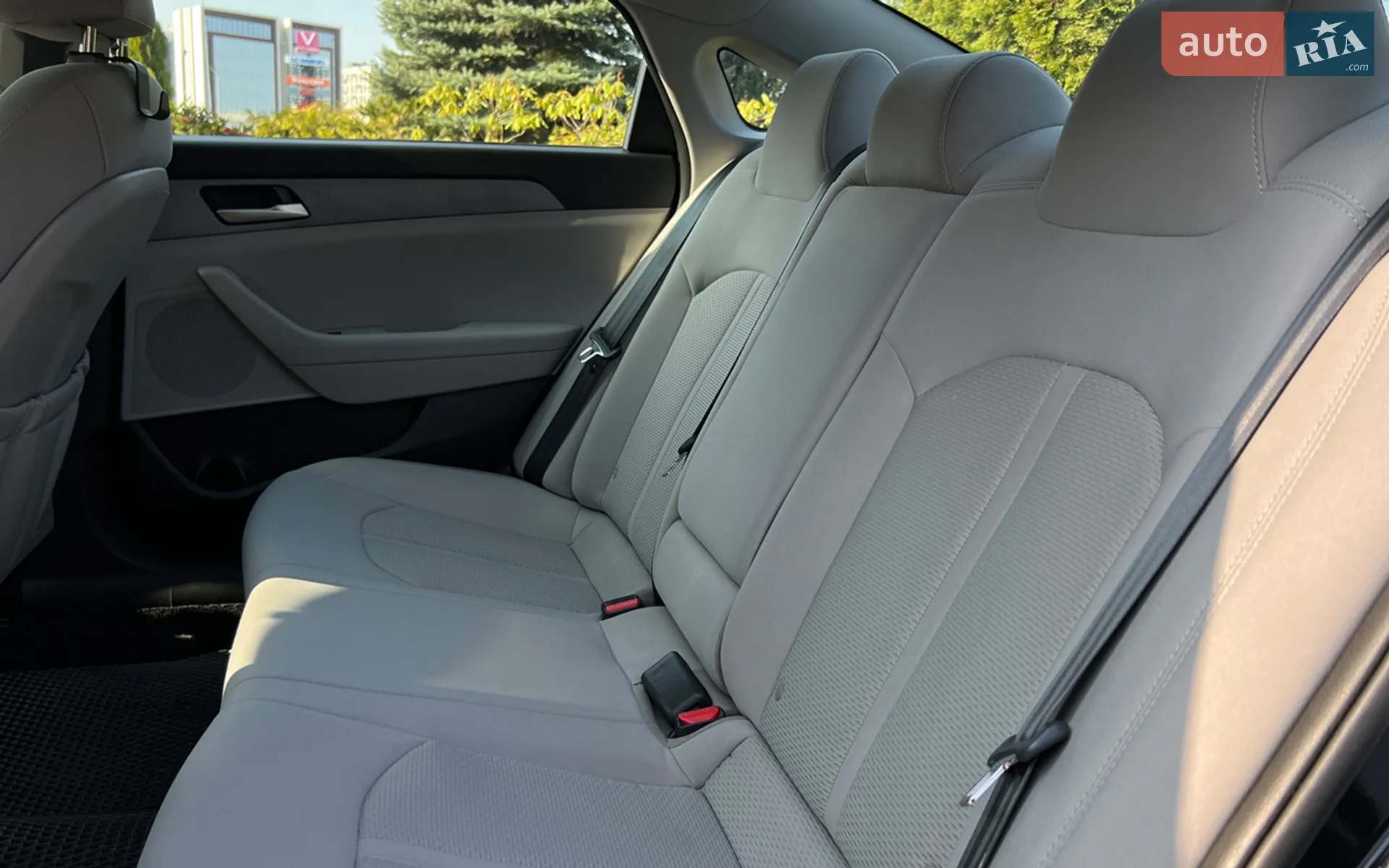 2017 Hyundai Sonata - мініатюра 23