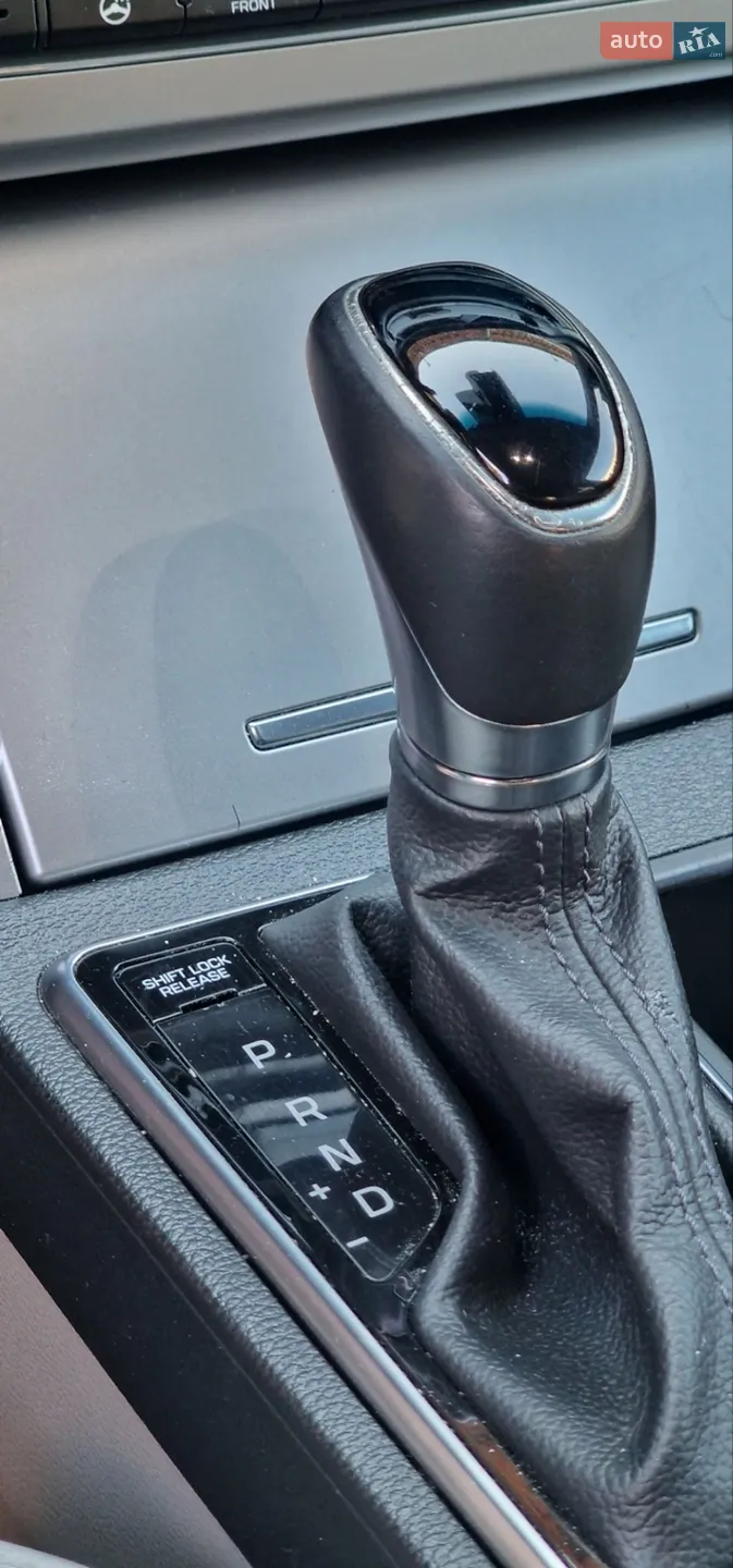 2015 Hyundai Sonata - мініатюра 25