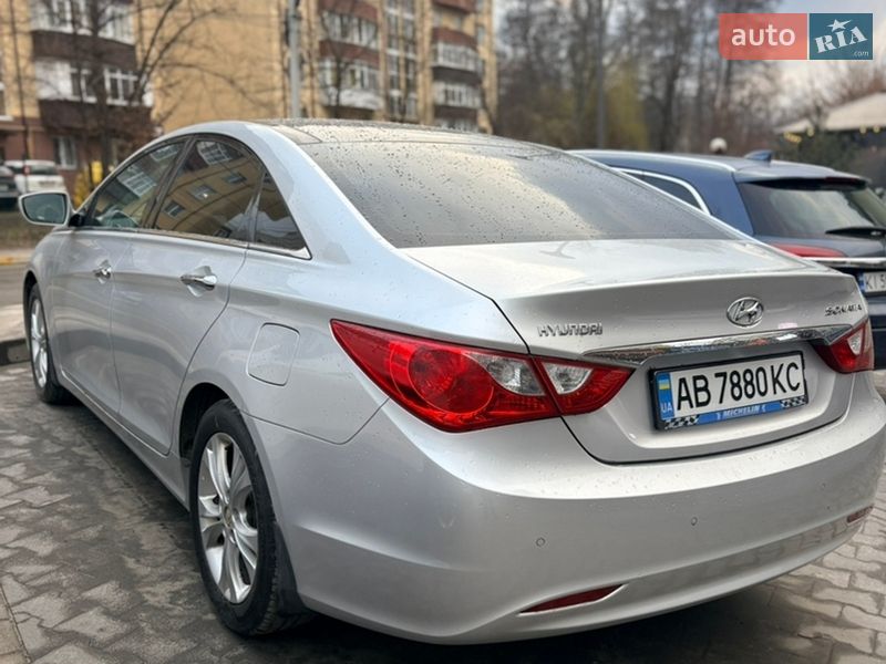 Седан Hyundai Sonata 2010 в Ирпене