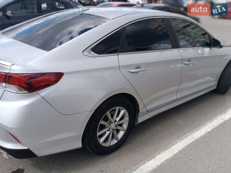 Седан Hyundai Sonata 2017 в Львові