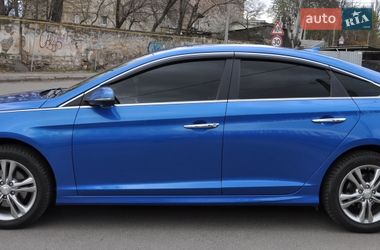 Седан Hyundai Sonata 2017 в Одессе