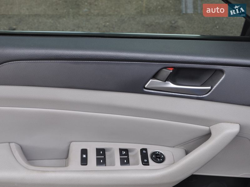 Седан Hyundai Sonata 2017 в Одессе