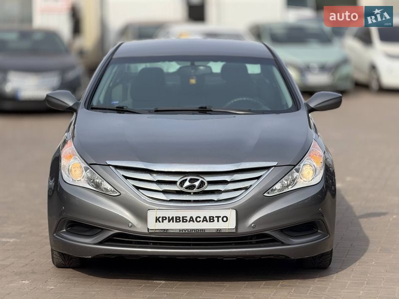 Седан Hyundai Sonata 2012 в Кривом Роге