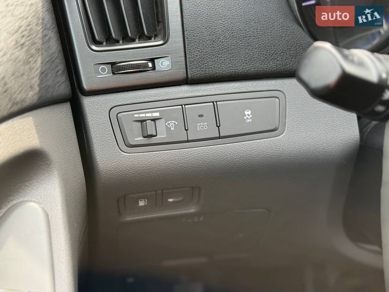 Седан Hyundai Sonata 2012 в Кривом Роге