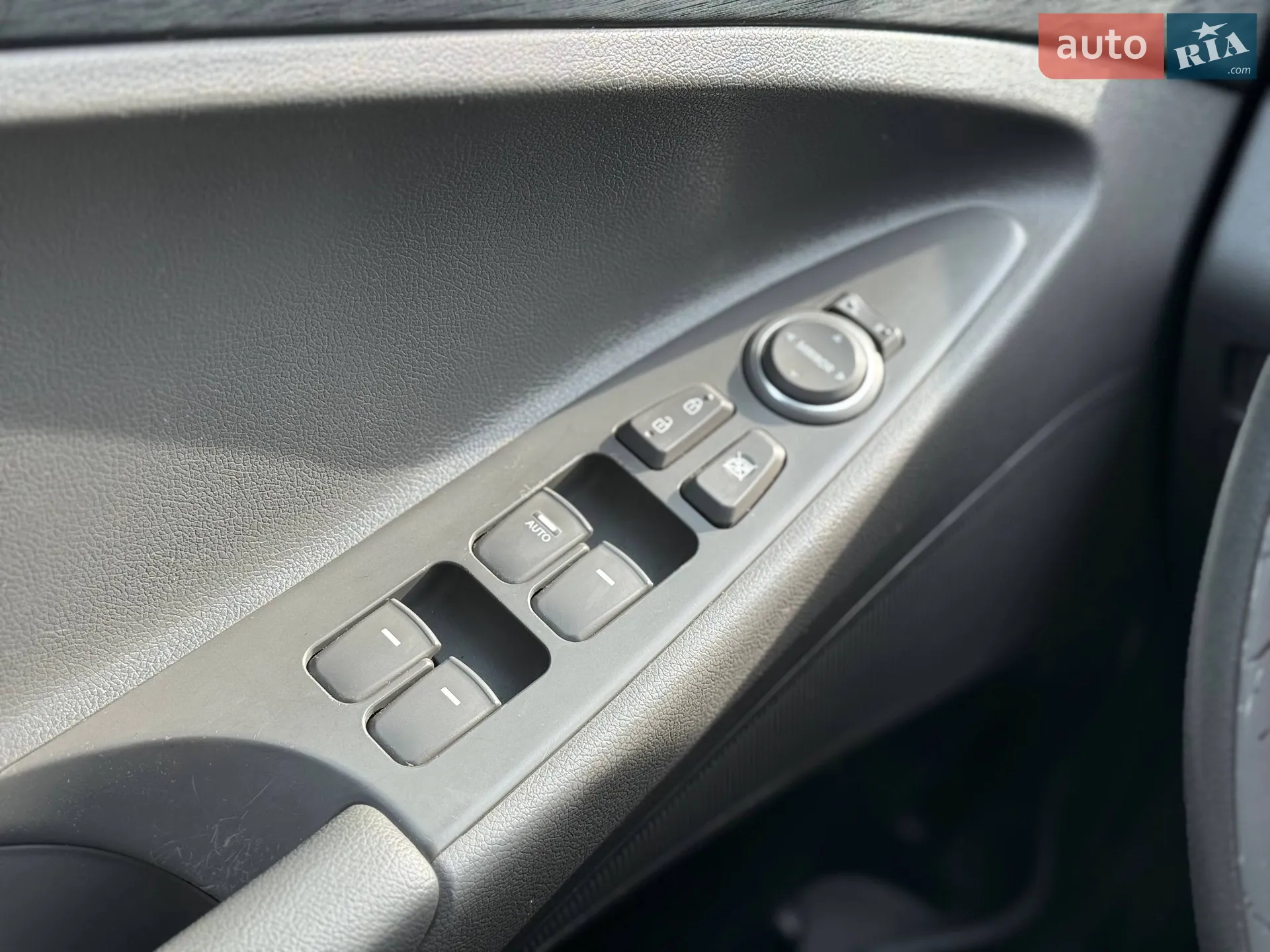 2012 Hyundai Sonata - мініатюра 12