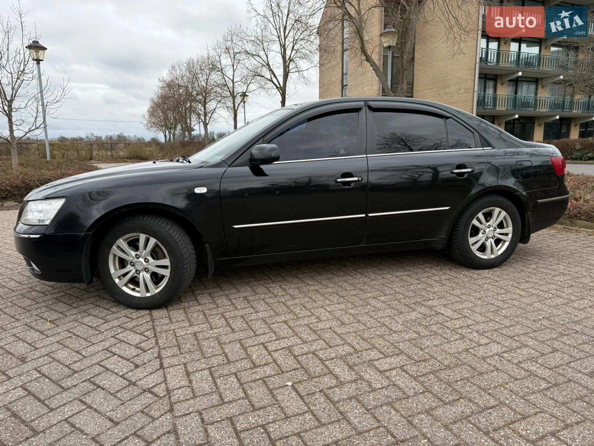 2010 Hyundai Sonata - мініатюра 3